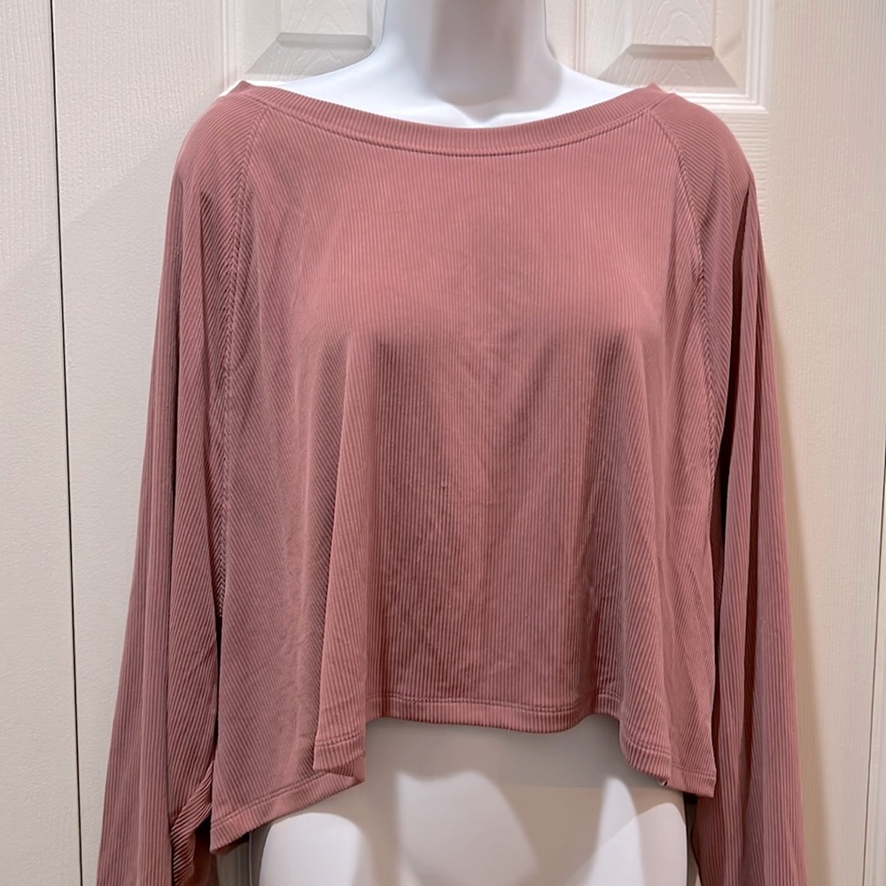 NWT Victoria’s Secret Slouchy Cropped Top